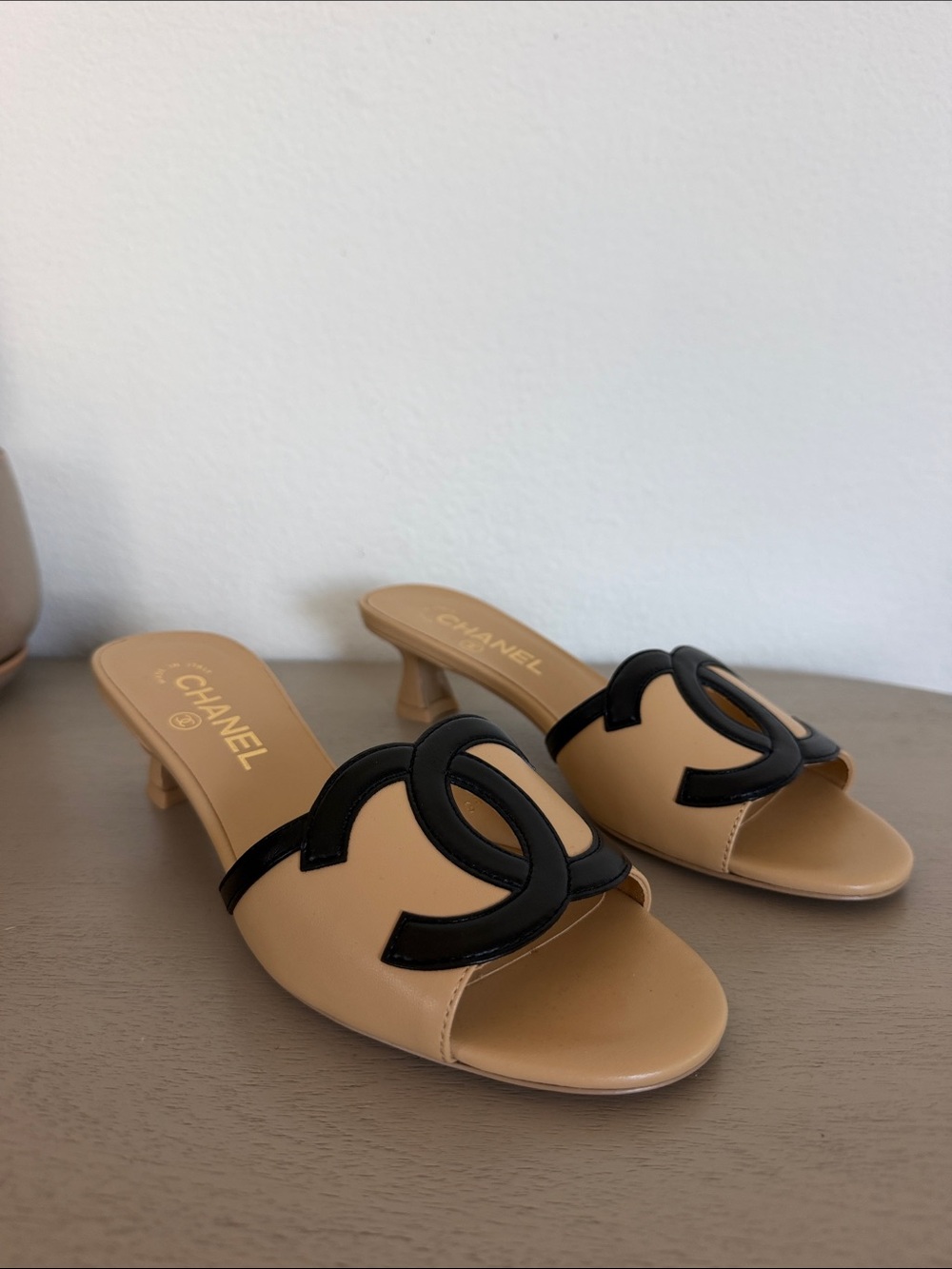 CHANEL Beige and Black CC Cutout Mule - Picture 2 of 10